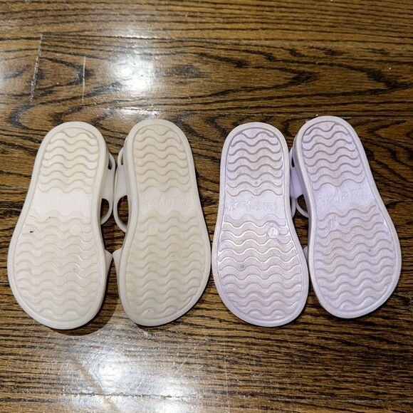 Kids' White & Purple Iridescent Sandals Bundle 7C - Picture 9 of 9